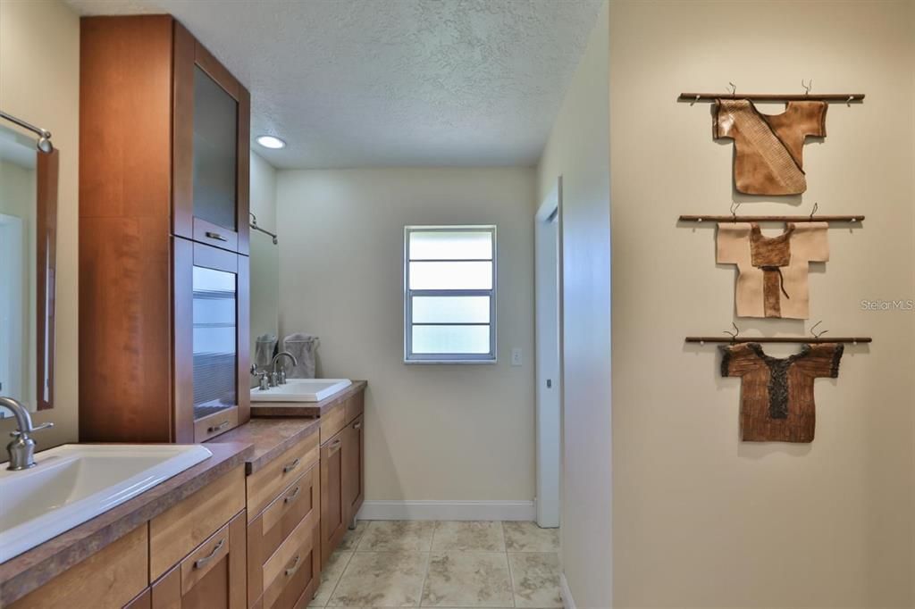 Activo con contrato: $299,900 (3 camas, 2 baños, 1597 Pies cuadrados)