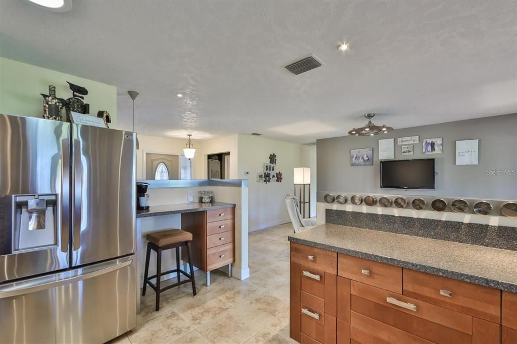 Activo con contrato: $299,900 (3 camas, 2 baños, 1597 Pies cuadrados)