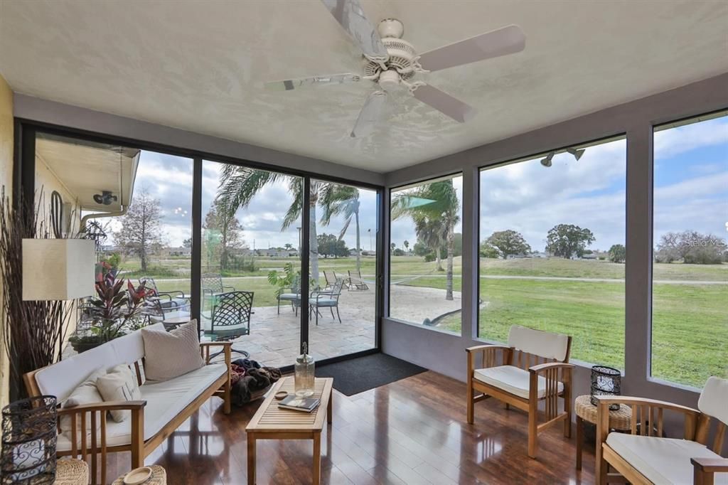 Activo con contrato: $299,900 (3 camas, 2 baños, 1597 Pies cuadrados)