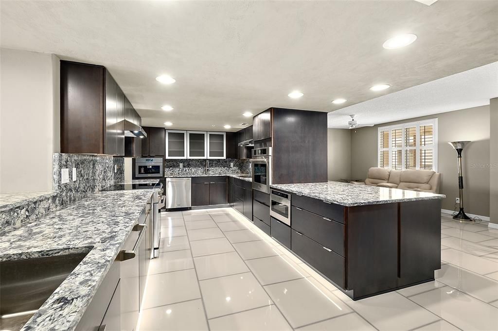 For Sale: $739,900 (4 beds, 3 baths, 3125 Square Feet)