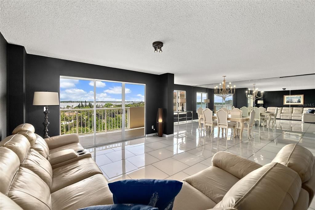 For Sale: $739,900 (4 beds, 3 baths, 3125 Square Feet)