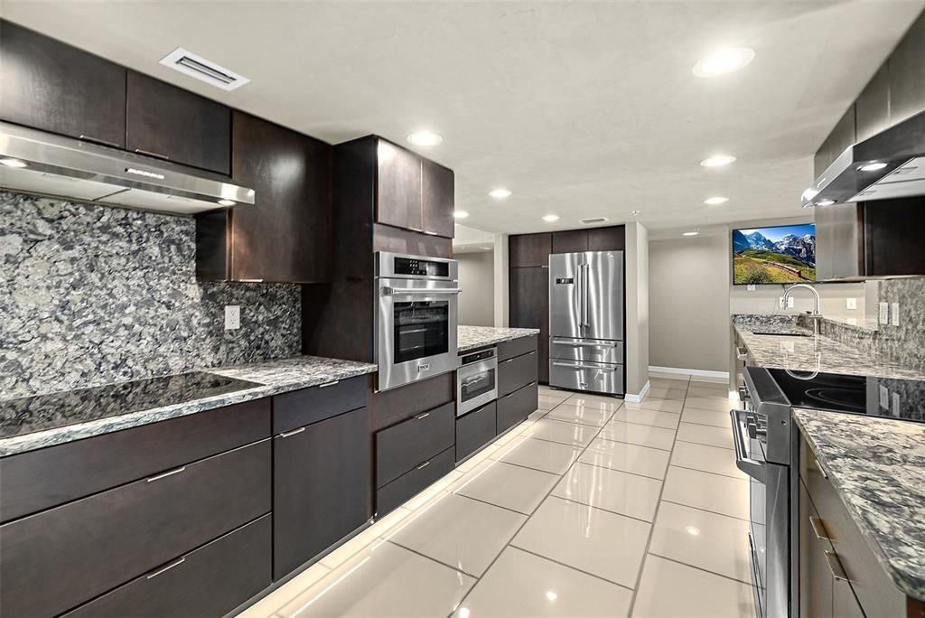 For Sale: $739,900 (4 beds, 3 baths, 3125 Square Feet)