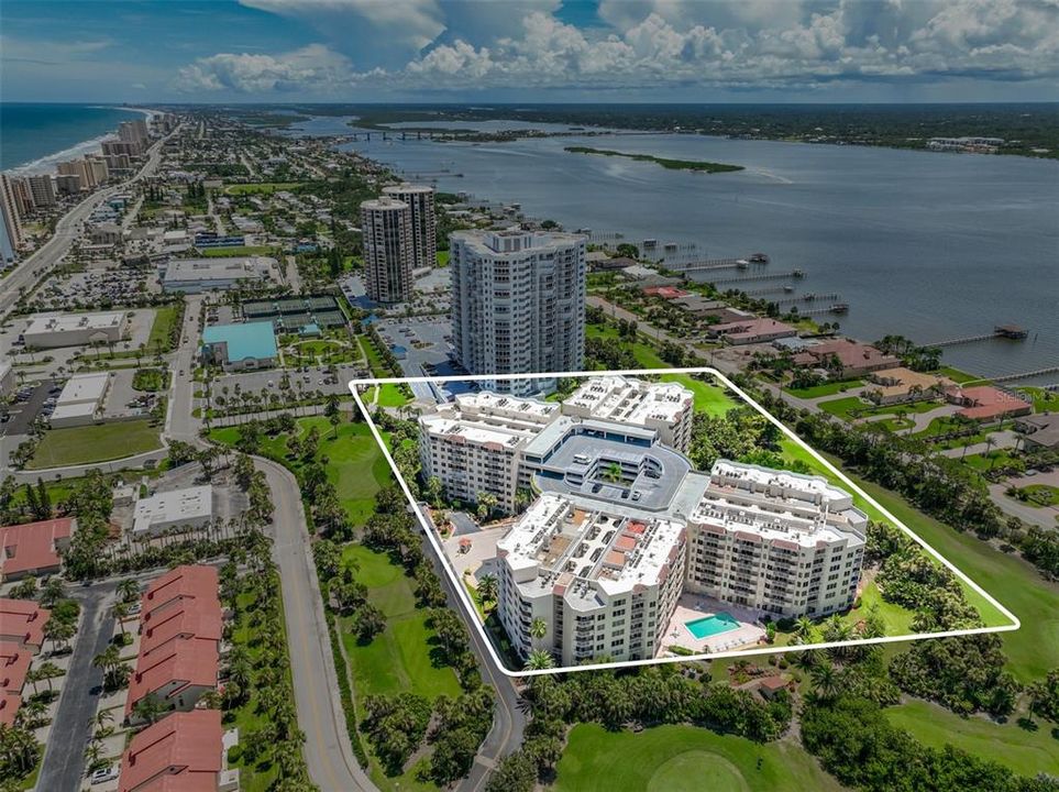 For Sale: $739,900 (4 beds, 3 baths, 3125 Square Feet)