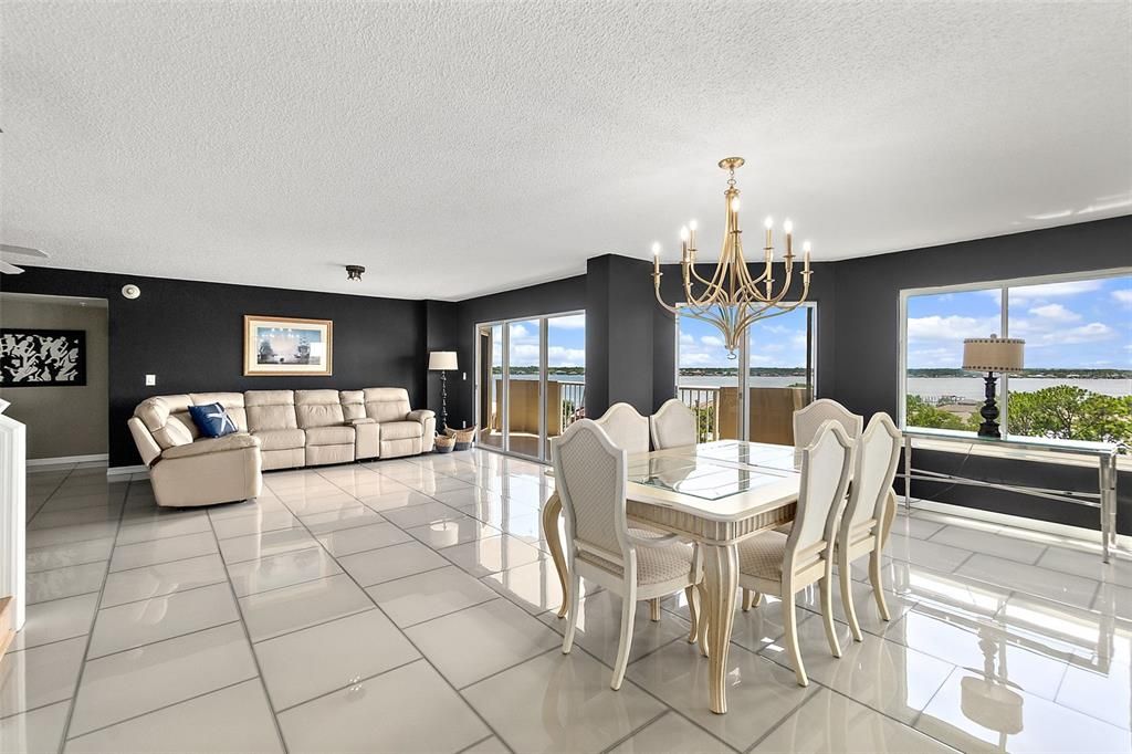 For Sale: $739,900 (4 beds, 3 baths, 3125 Square Feet)