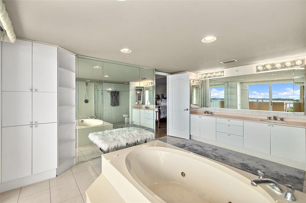 For Sale: $739,900 (4 beds, 3 baths, 3125 Square Feet)