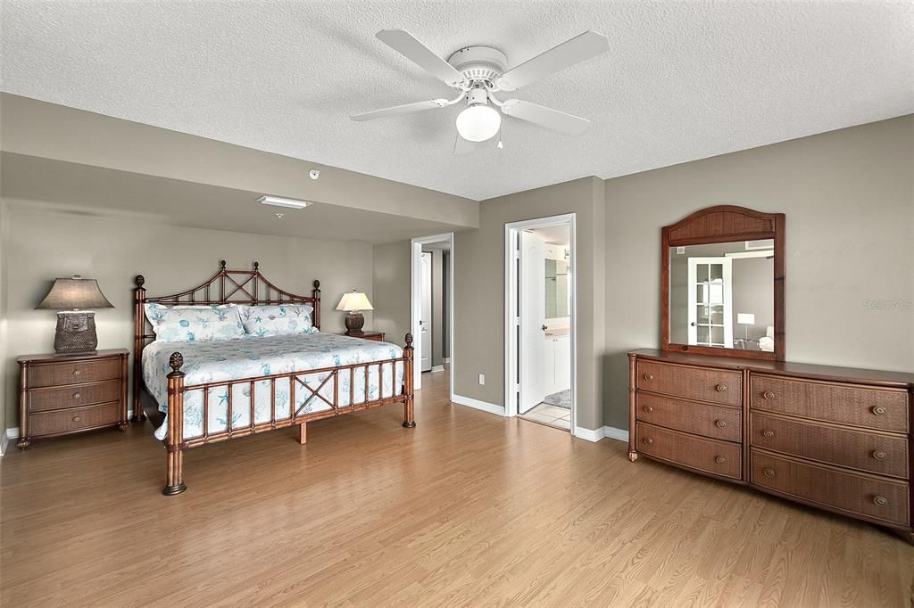 For Sale: $739,900 (4 beds, 3 baths, 3125 Square Feet)