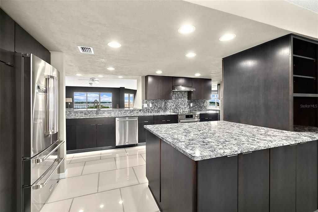 For Sale: $739,900 (4 beds, 3 baths, 3125 Square Feet)