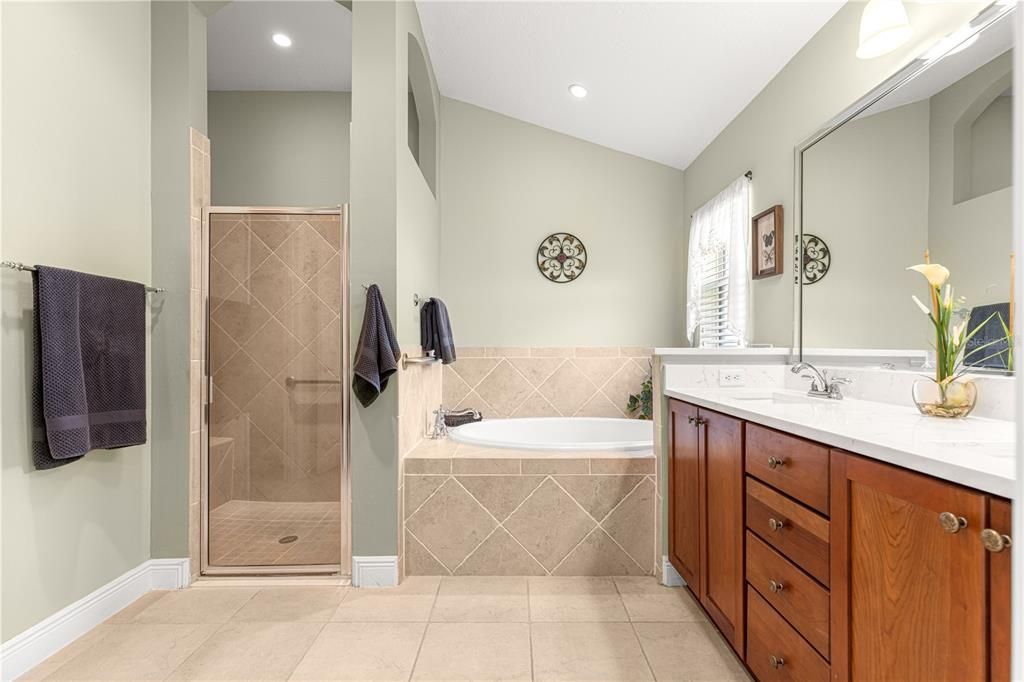 For Sale: $849,000 (3 beds, 2 baths, 2000 Square Feet)