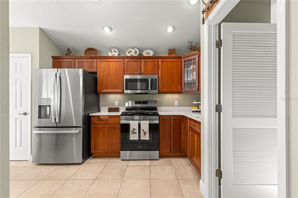 For Sale: $849,000 (3 beds, 2 baths, 2000 Square Feet)