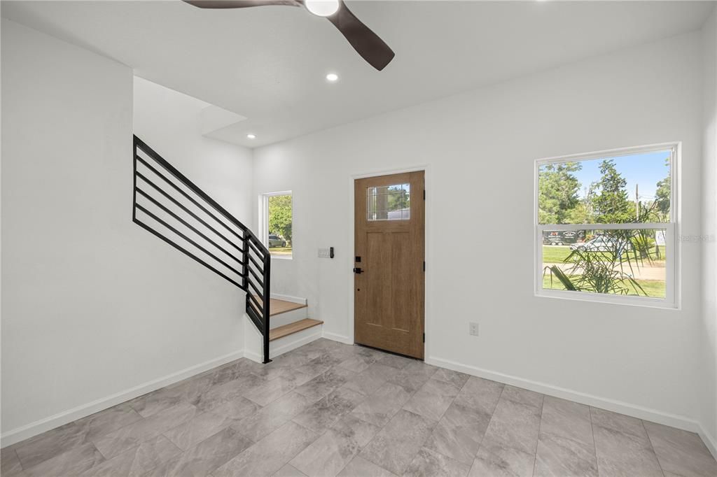 En Venta: $249,900 (2 camas, 1 baños, 1000 Pies cuadrados)