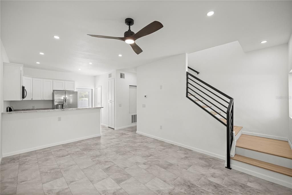 En Venta: $249,900 (2 camas, 1 baños, 1000 Pies cuadrados)