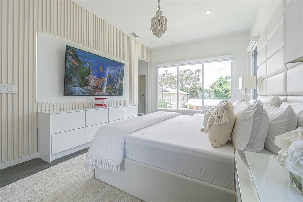 Active With Contract: $1,045,000 (4 beds, 3 baths, 2098 Square Feet)
