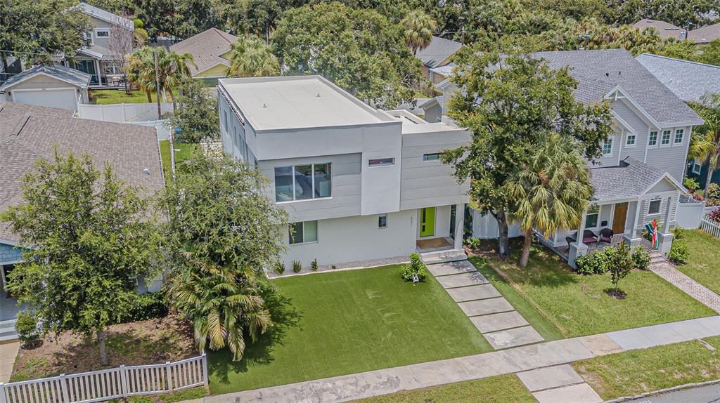 Active With Contract: $1,045,000 (4 beds, 3 baths, 2098 Square Feet)