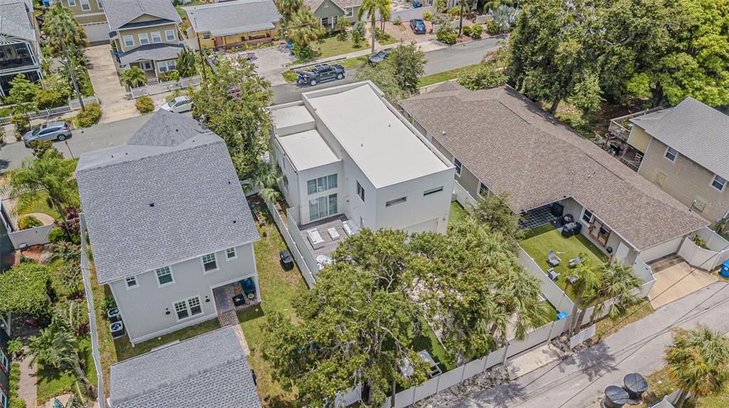 Active With Contract: $1,045,000 (4 beds, 3 baths, 2098 Square Feet)