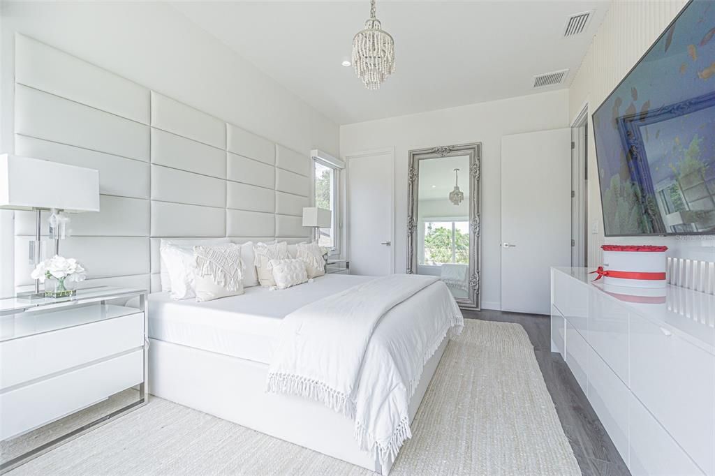 Active With Contract: $1,045,000 (4 beds, 3 baths, 2098 Square Feet)