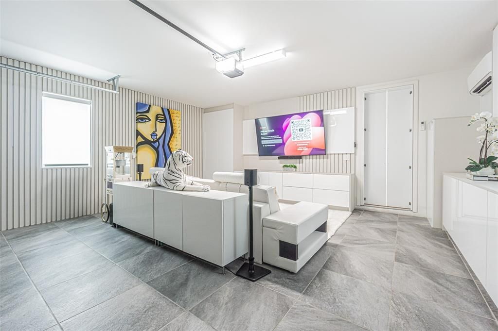 Active With Contract: $1,045,000 (4 beds, 3 baths, 2098 Square Feet)