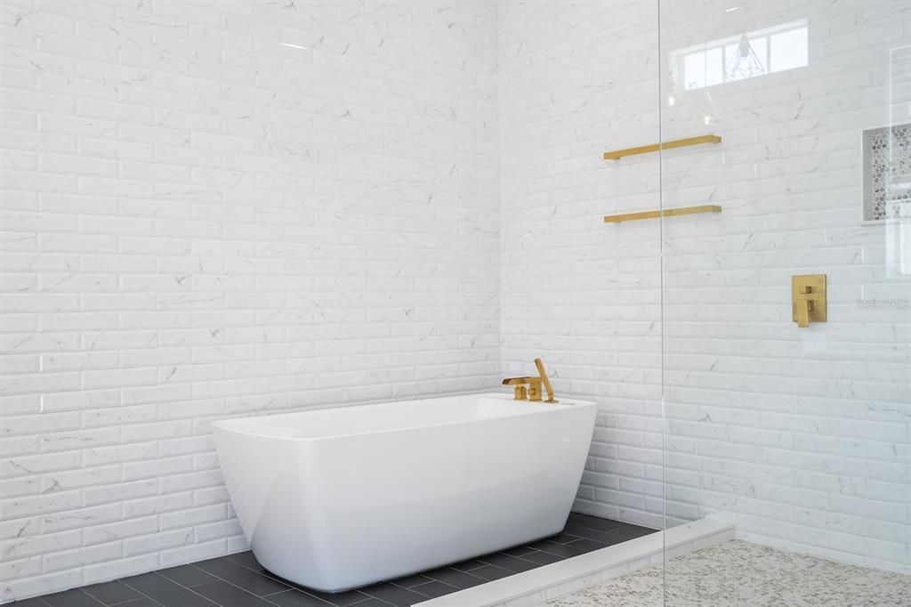 В аренду: $8,750 (4 спален, 3 ванн, 2902 Квадратных фут)