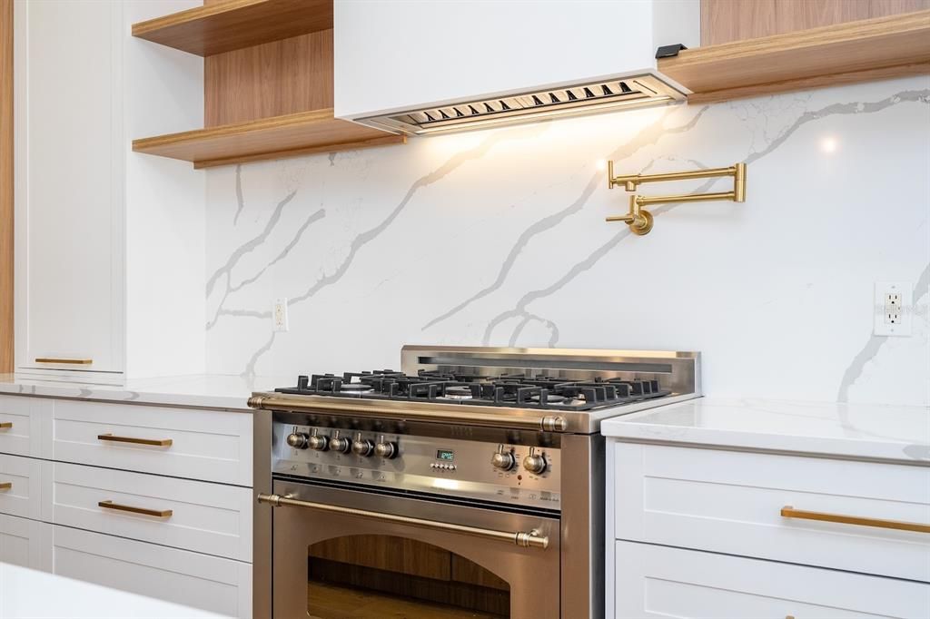 В аренду: $8,750 (4 спален, 3 ванн, 2902 Квадратных фут)