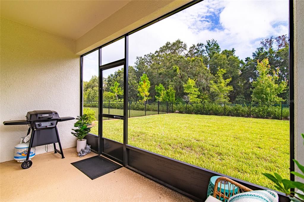 合同活跃: $250,000 (3 贝兹, 2 浴室, 1565 平方英尺)