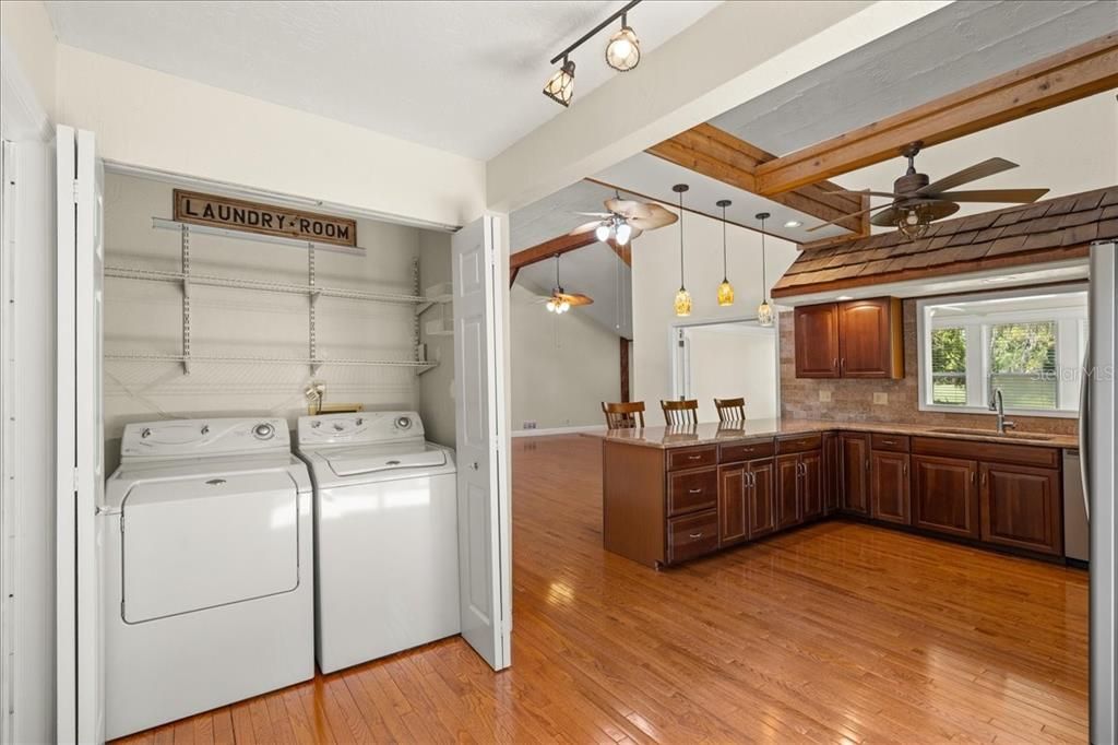 Active With Contract: $314,990 (2 beds, 2 baths, 1680 Square Feet)