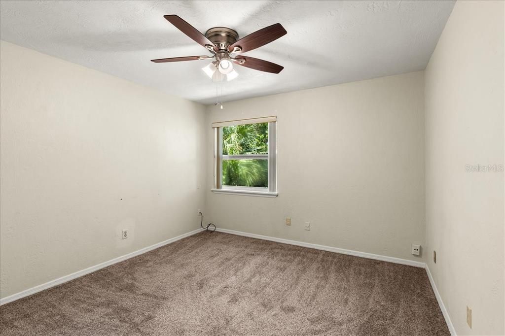 Active With Contract: $314,990 (2 beds, 2 baths, 1680 Square Feet)