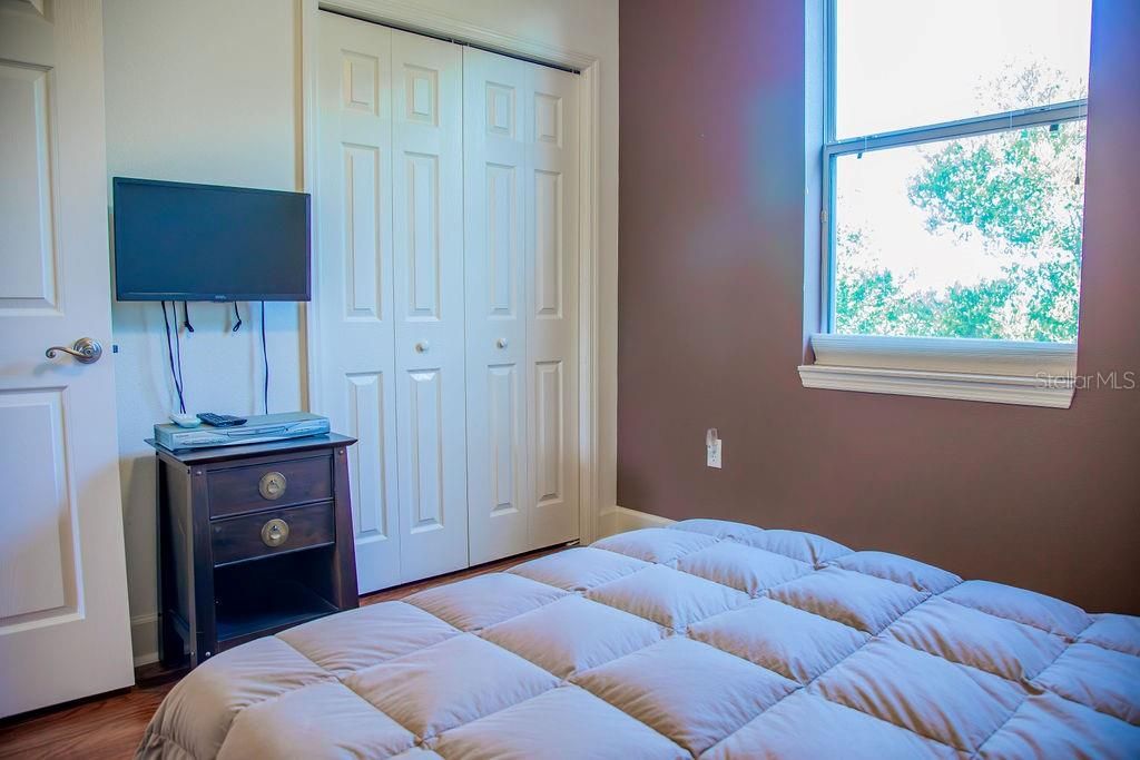 For Sale: $399,900 (4 beds, 3 baths, 2056 Square Feet)