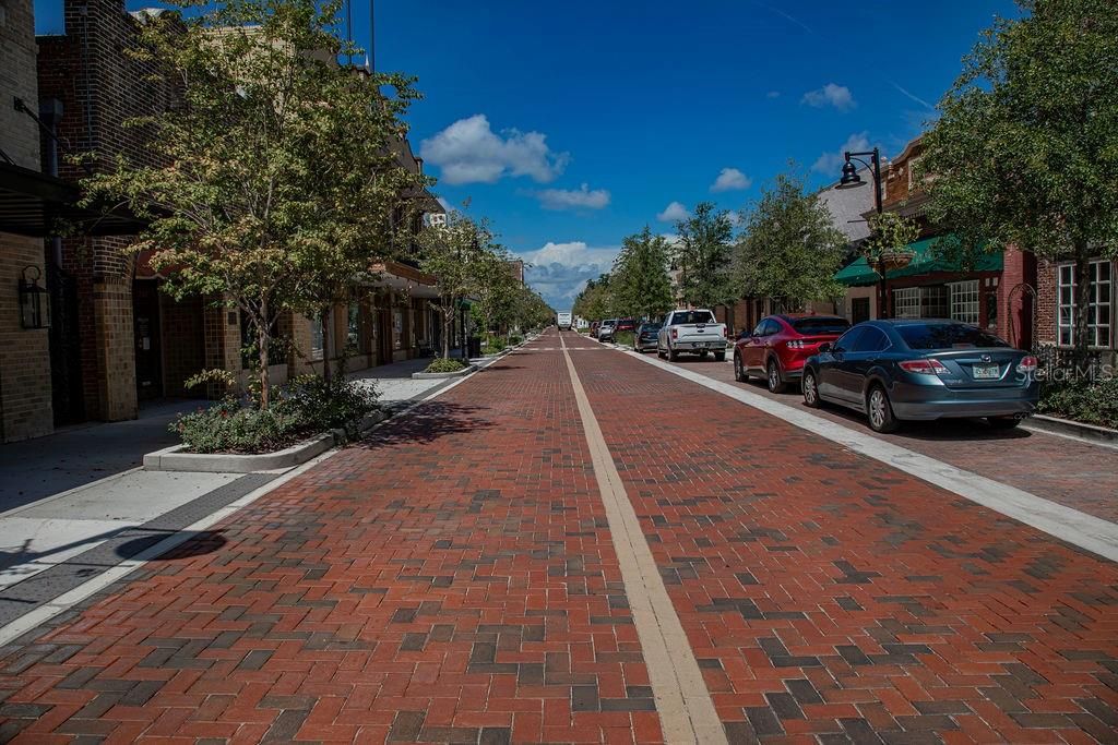 For Sale: $399,900 (4 beds, 3 baths, 2056 Square Feet)