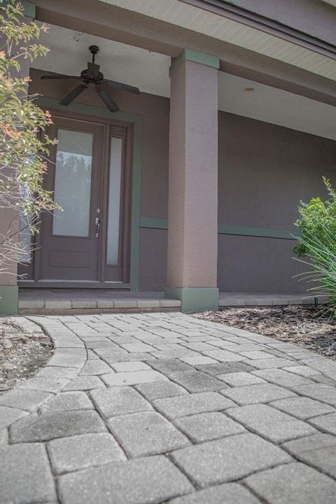 For Sale: $399,900 (4 beds, 3 baths, 2056 Square Feet)