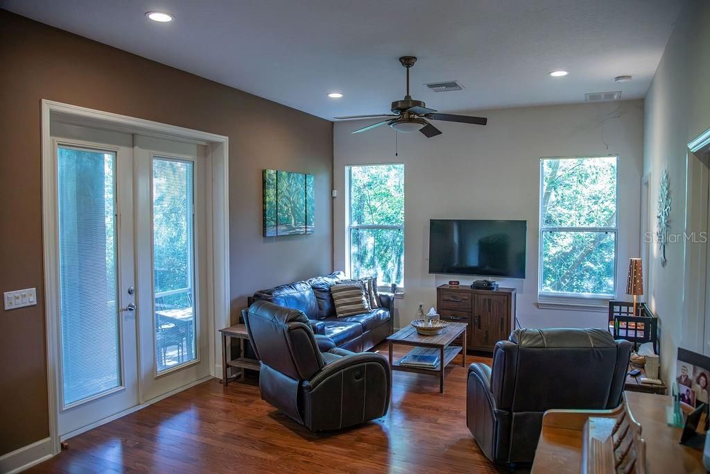 For Sale: $399,900 (4 beds, 3 baths, 2056 Square Feet)