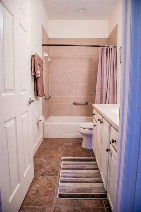 For Sale: $399,900 (4 beds, 3 baths, 2056 Square Feet)