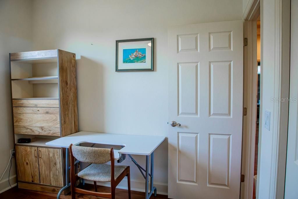 For Sale: $399,900 (4 beds, 3 baths, 2056 Square Feet)