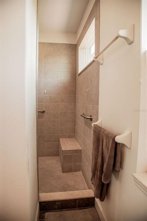 For Sale: $399,900 (4 beds, 3 baths, 2056 Square Feet)