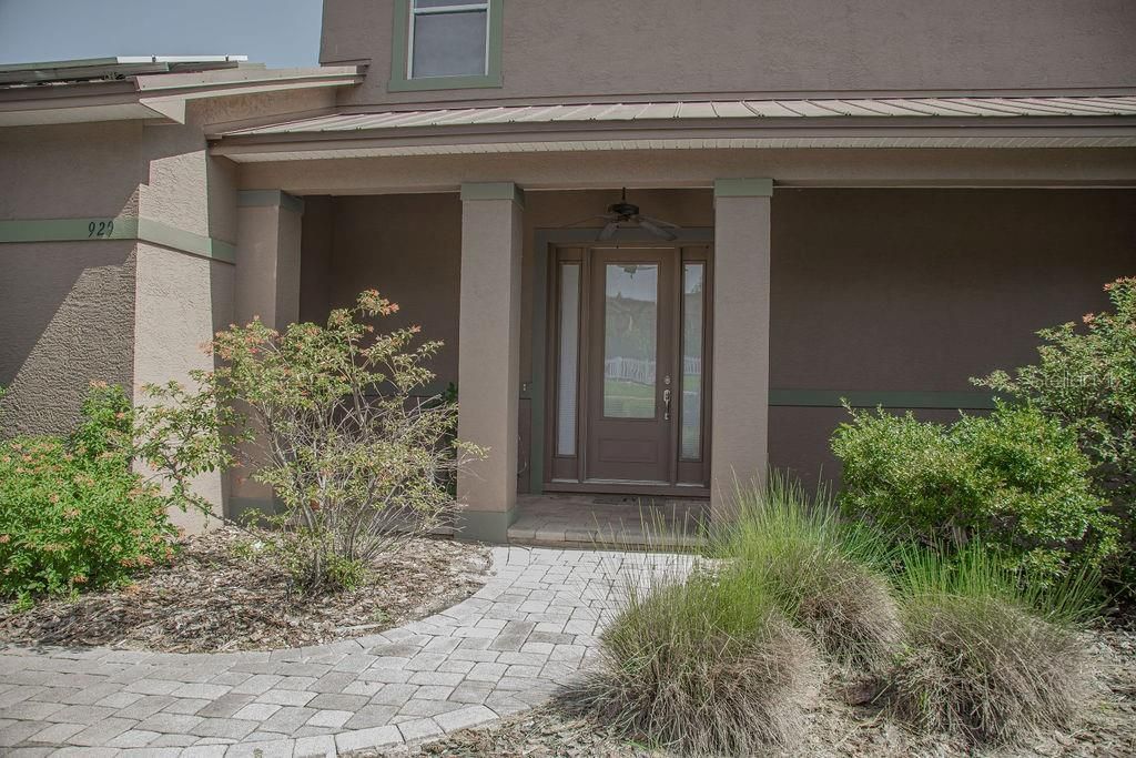 For Sale: $399,900 (4 beds, 3 baths, 2056 Square Feet)