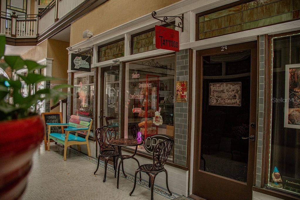 For Sale: $399,900 (4 beds, 3 baths, 2056 Square Feet)