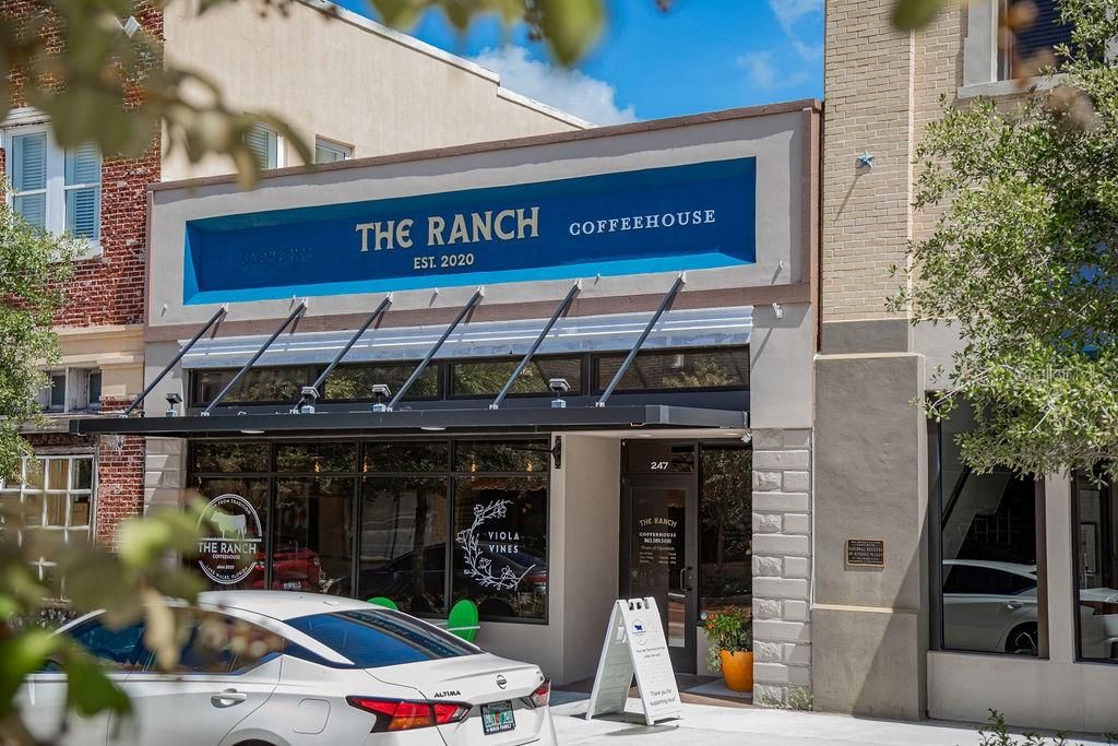 For Sale: $399,900 (4 beds, 3 baths, 2056 Square Feet)