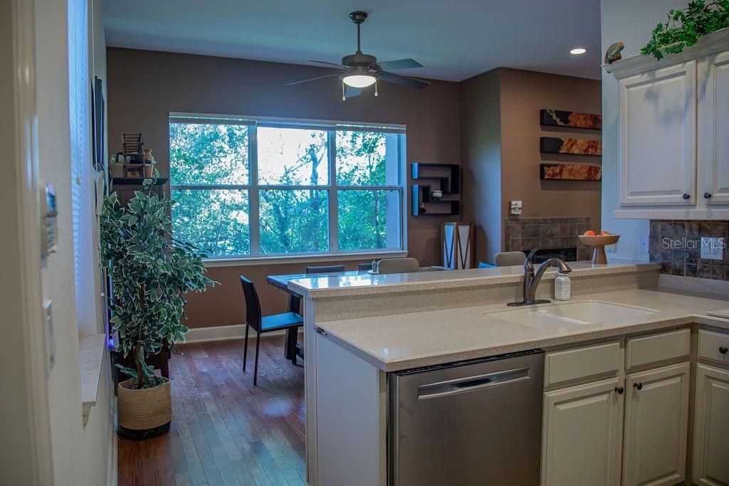 For Sale: $399,900 (4 beds, 3 baths, 2056 Square Feet)