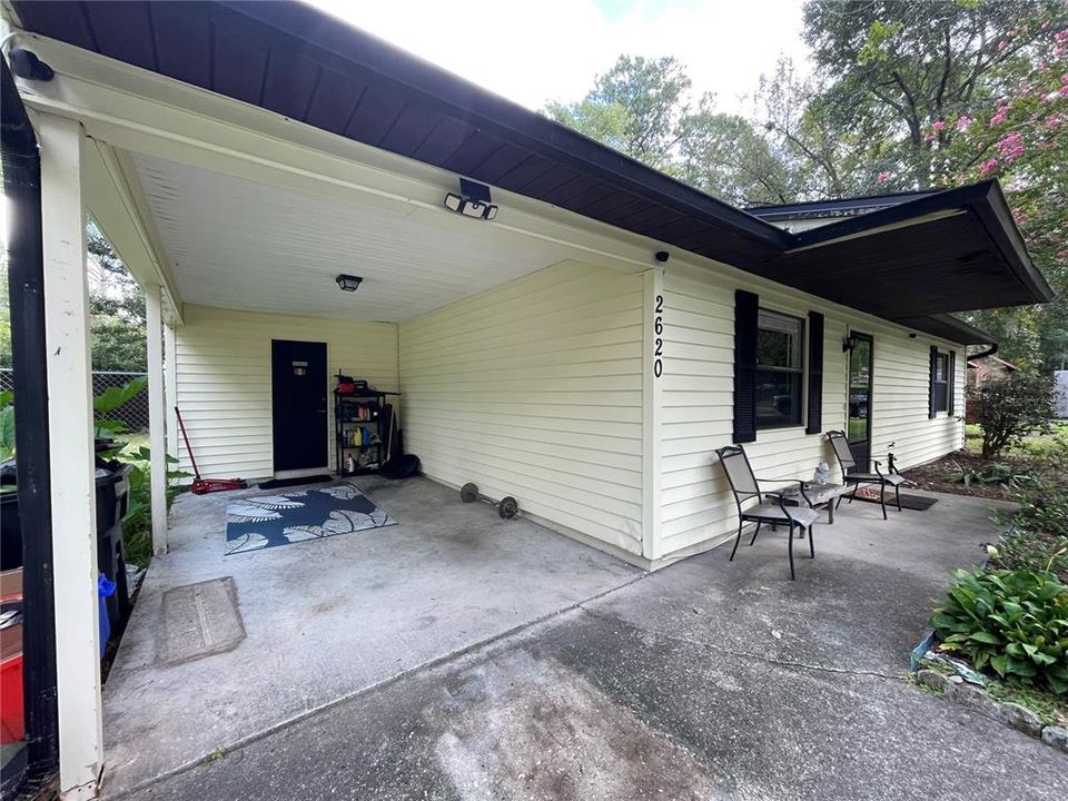 Activo con contrato: $199,900 (2 camas, 1 baños, 972 Pies cuadrados)