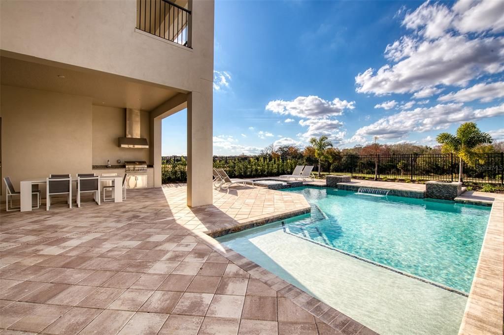 En Venta: $2,495,000 (8 camas, 9 baños, 5590 Pies cuadrados)