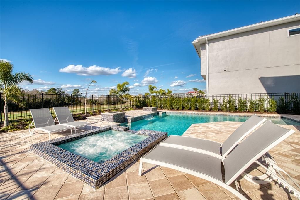 En Venta: $2,495,000 (8 camas, 9 baños, 5590 Pies cuadrados)