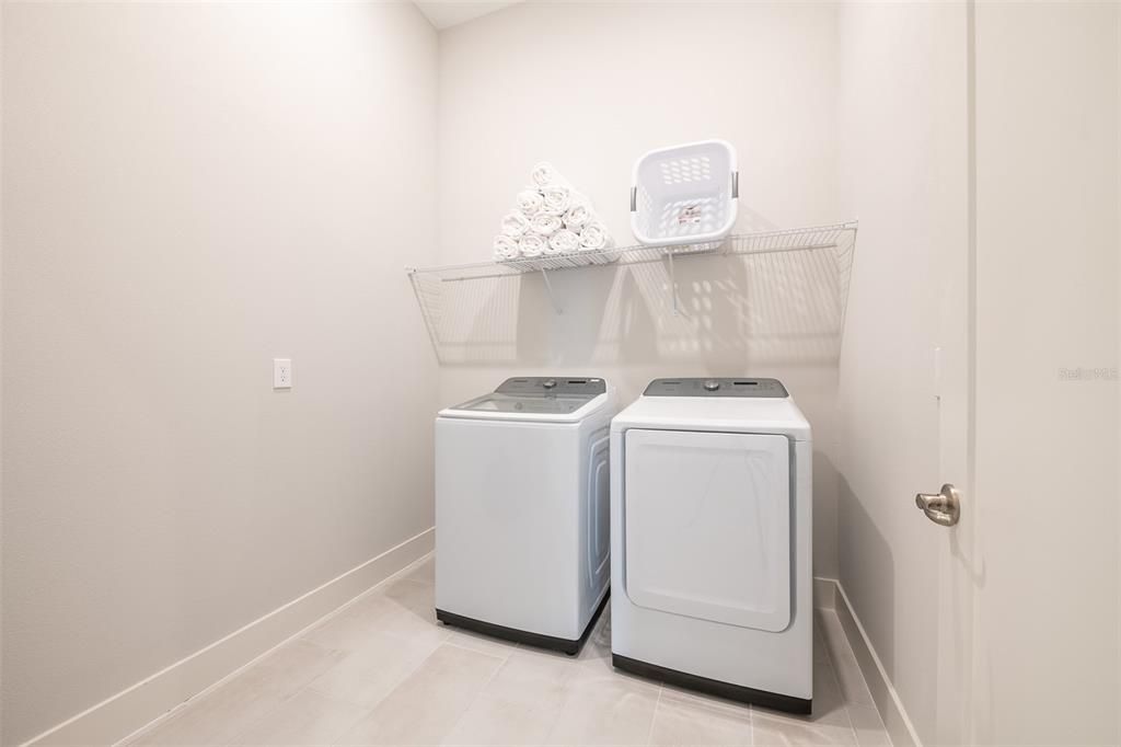 En Venta: $2,495,000 (8 camas, 9 baños, 5590 Pies cuadrados)