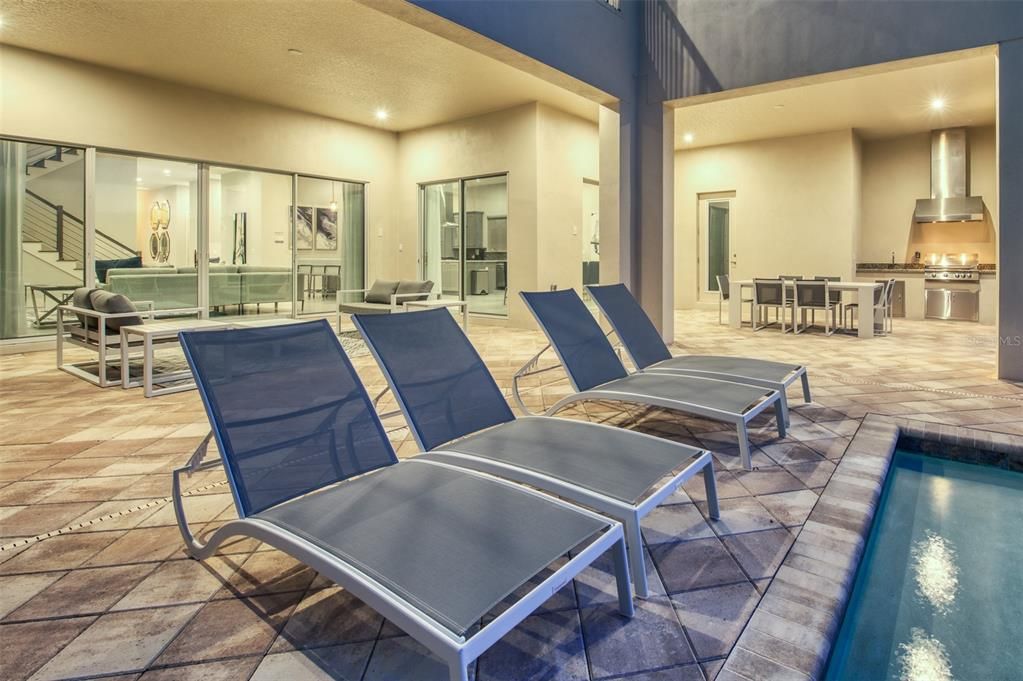 En Venta: $2,495,000 (8 camas, 9 baños, 5590 Pies cuadrados)