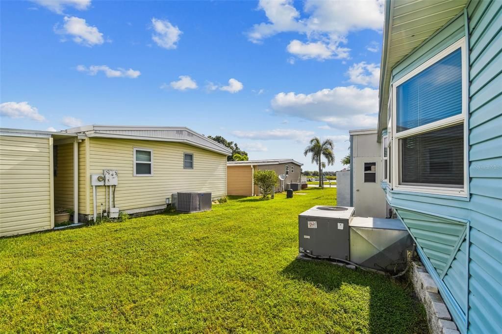 合同活跃: $169,900 (2 贝兹, 2 浴室, 840 平方英尺)