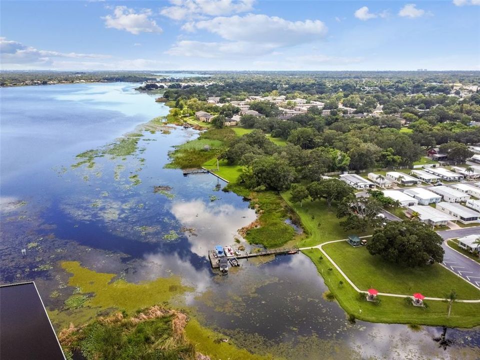 合同活跃: $169,900 (2 贝兹, 2 浴室, 840 平方英尺)