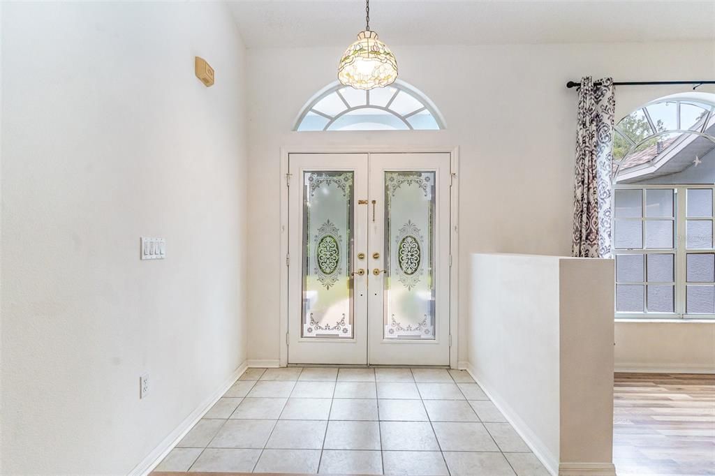 Activo con contrato: $315,000 (3 camas, 2 baños, 1819 Pies cuadrados)