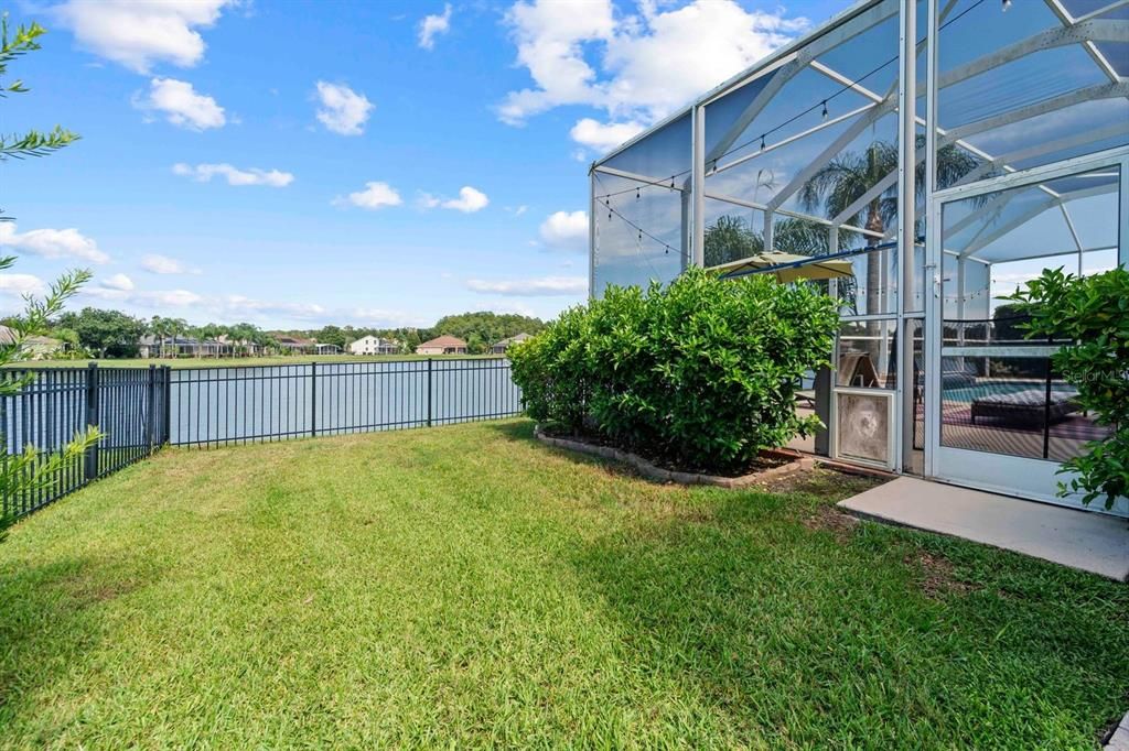 Под контрактом: $639,000 (5 спален, 3 ванн, 2638 Квадратных фут)