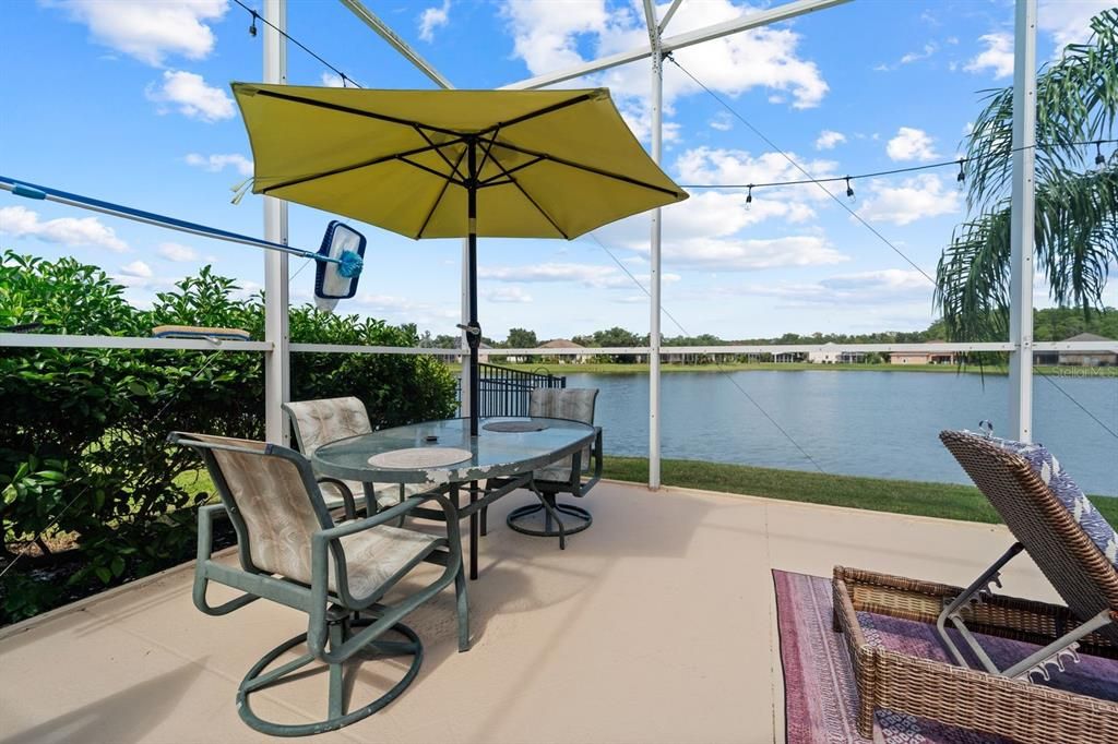 Под контрактом: $639,000 (5 спален, 3 ванн, 2638 Квадратных фут)