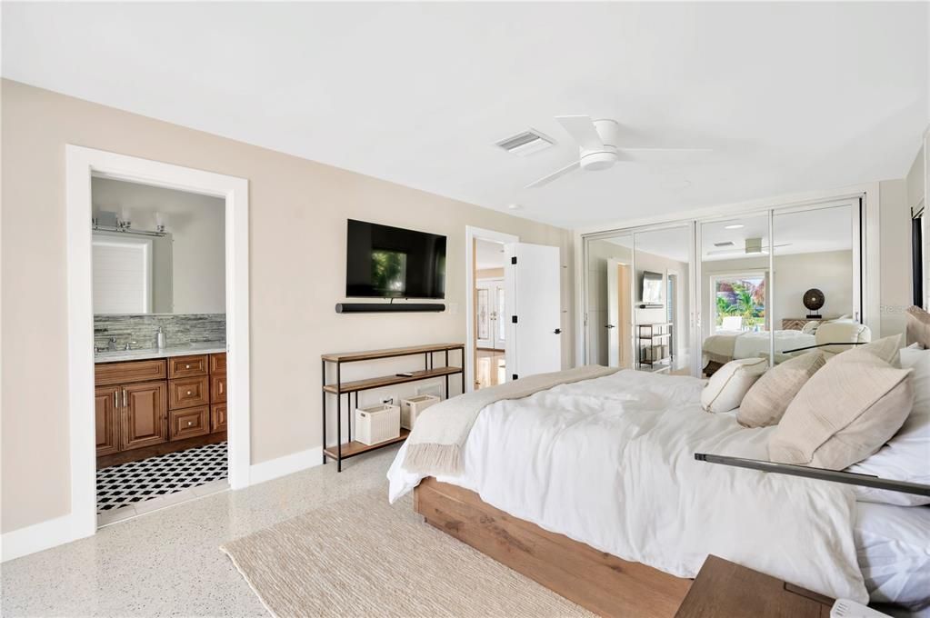 For Rent: $14,500 (3 beds, 3 baths, 2446 Square Feet)