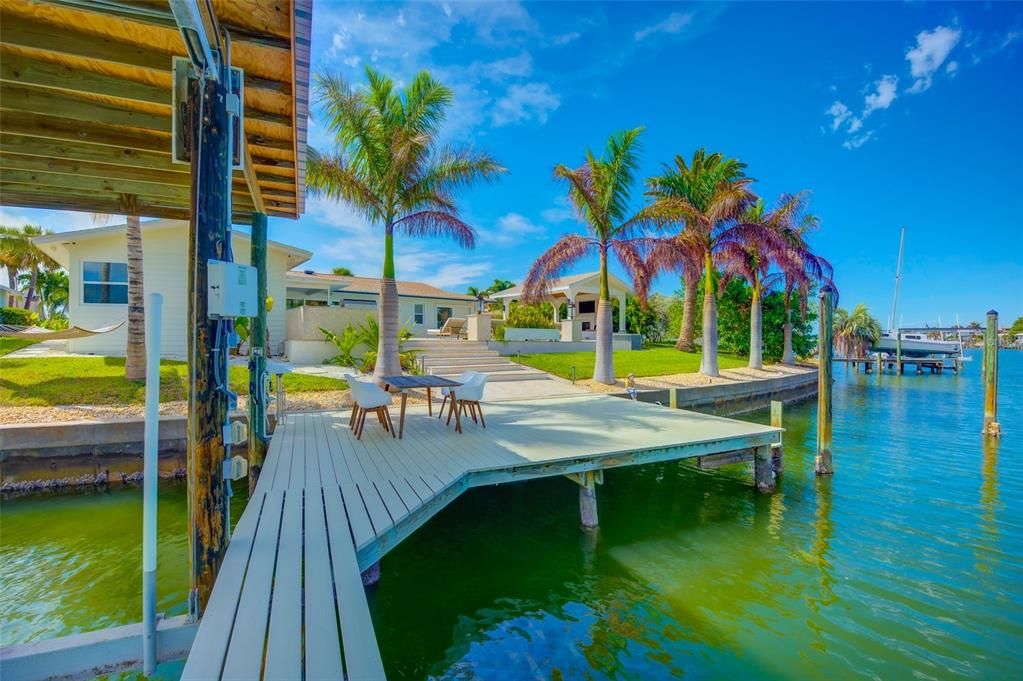 For Rent: $14,500 (3 beds, 3 baths, 2446 Square Feet)