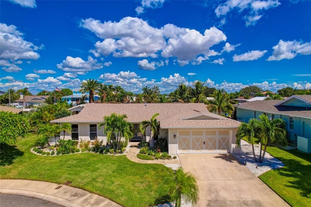 For Rent: $14,500 (3 beds, 3 baths, 2446 Square Feet)