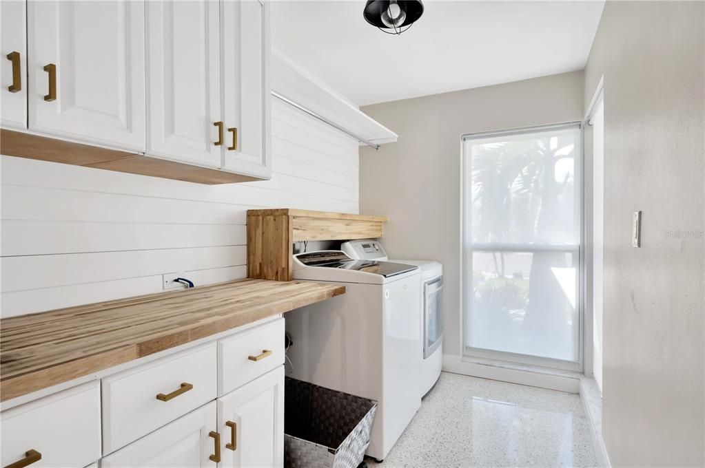 For Rent: $14,500 (3 beds, 3 baths, 2446 Square Feet)